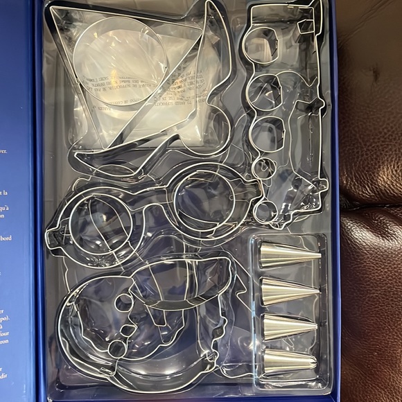 Williams Sonoma Harry Potter cookie Baking kit New - Picture 3 of 9